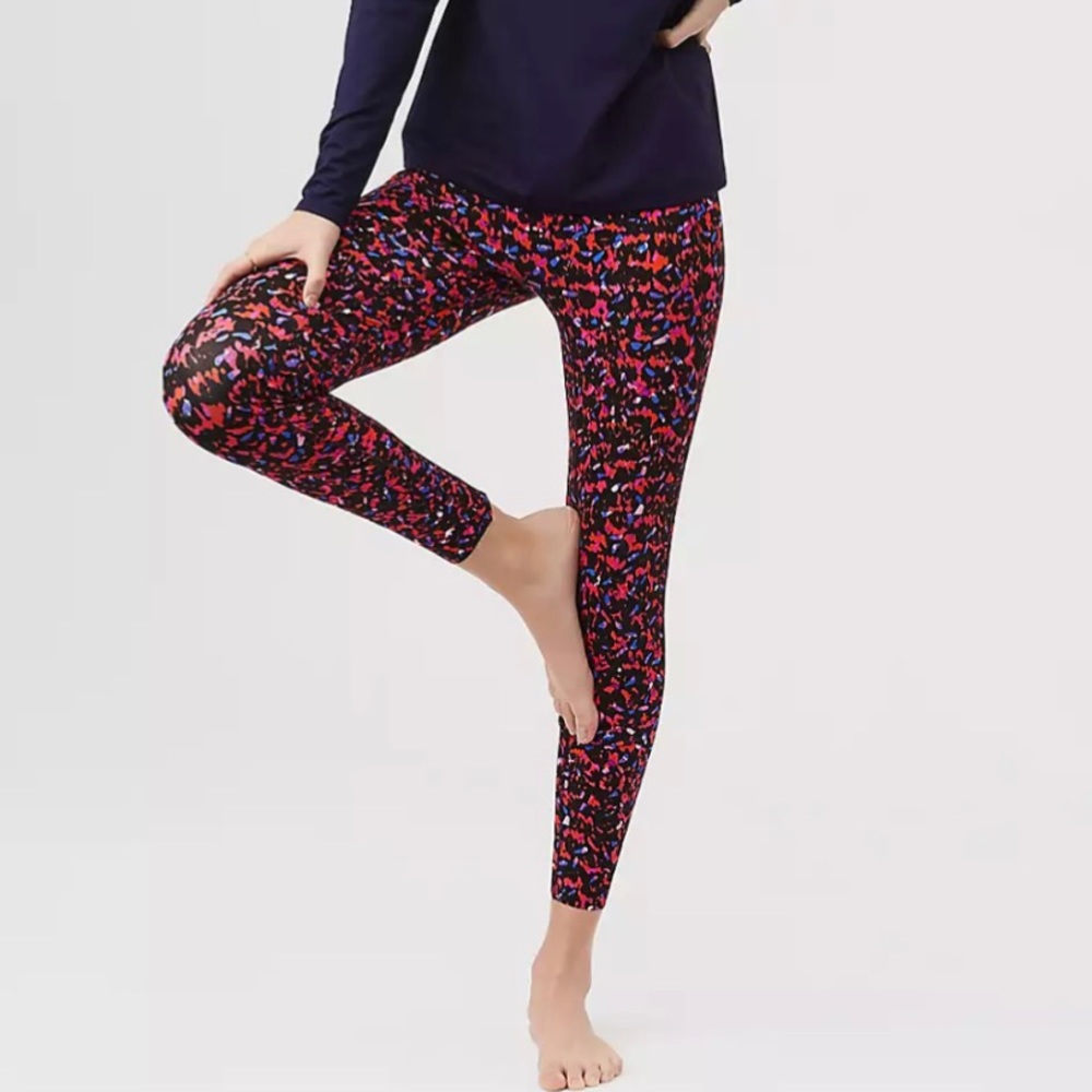 LOFT Lou & Grey FORM Abstract Petal Leggings - Low Impact (M)